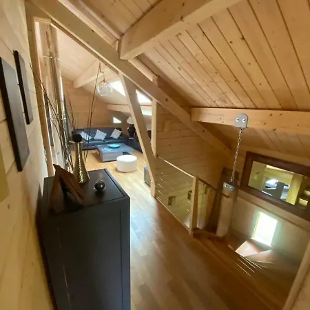 Grand Chalet Au Calme Avec Vue Sur La Petite Suisse Provencale