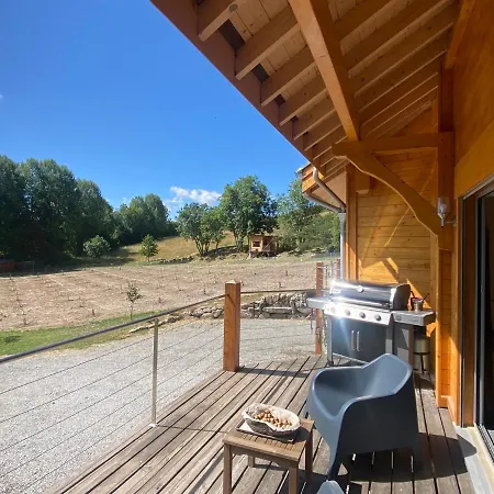 Grand Chalet Au Calme Avec Vue Sur La Petite Suisse Provencale Chalet *